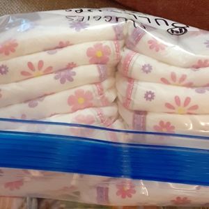14 Huggies pull-ups 2T/3T
